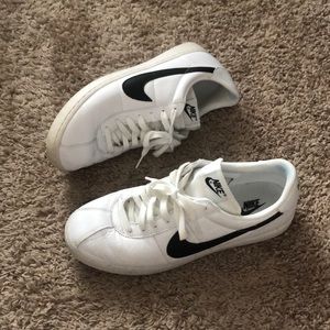Nike classic sneakers